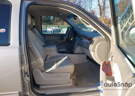 2009 GMC Yukon Xl 1500 Slt2 z USA, uszkodzony, nr VIN 1GKFK36379R292492